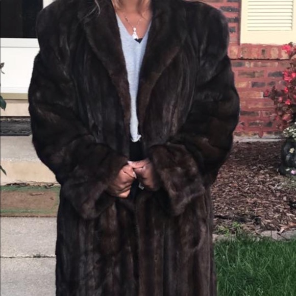 Brown Mink fur coat - Picture 2 of 2